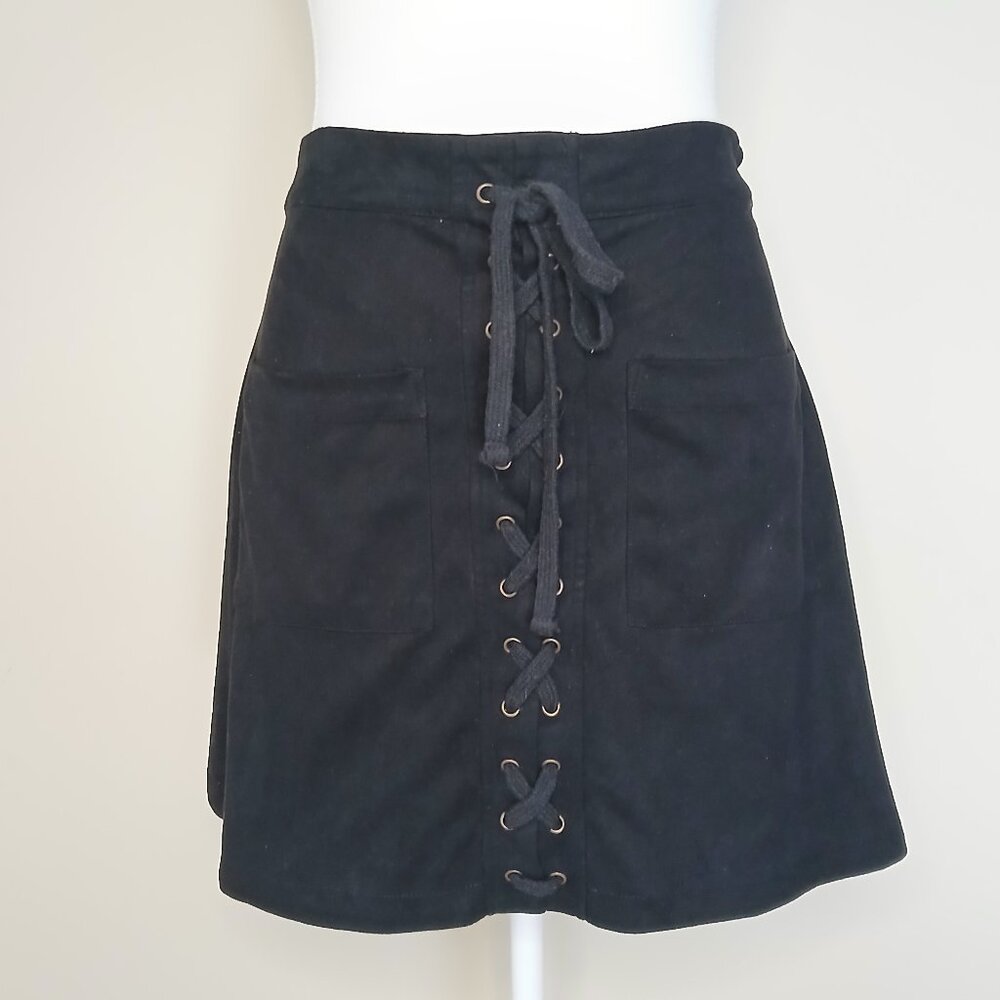 STORIA Embry Faux Suede Tie Front Mini Skirt Size Medium